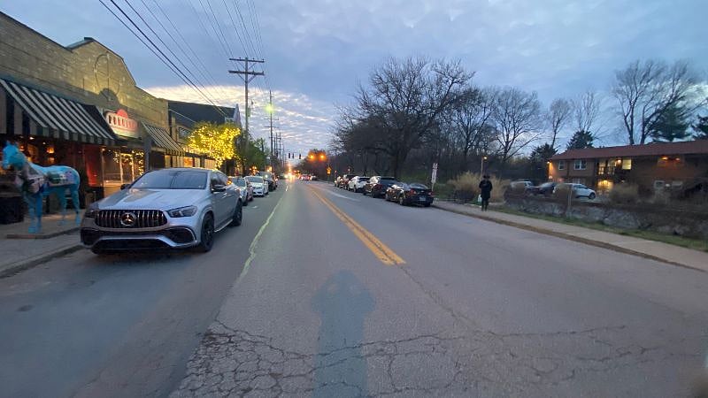 Frankfort Ave in front of Birchwood Flats looking West