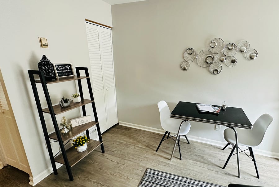 Furnished Finder property 428427_11 photo 4