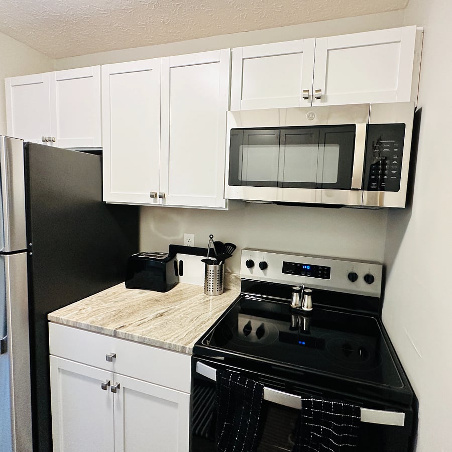 Furnished Finder property 428427_11 photo 8