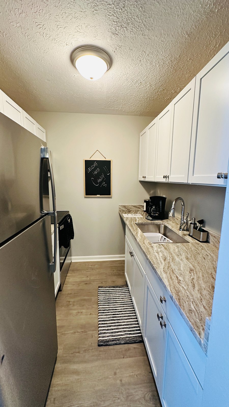 Furnished Finder property 428427_11 photo 6