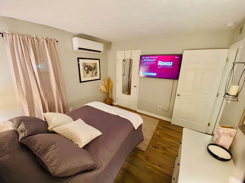 42" Smart TV with remote