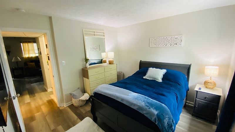 Furnished Finder property 428427_5 photo 14