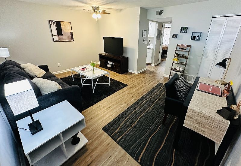 Furnished Finder property 428427_7 photo 15