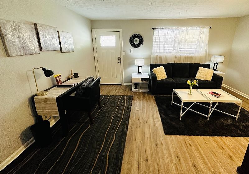 Furnished Finder property 428427_7 photo 17