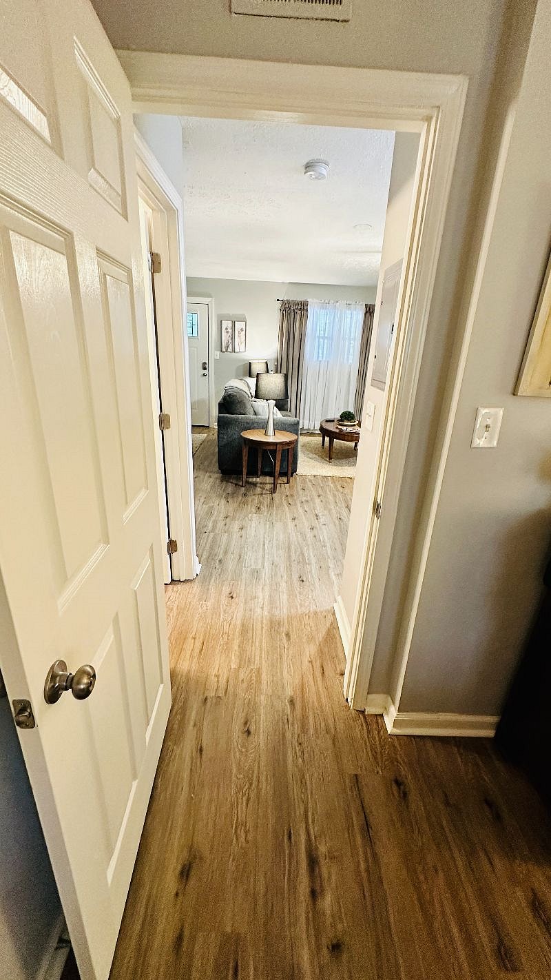 Furnished Finder property 428427_8 photo 12