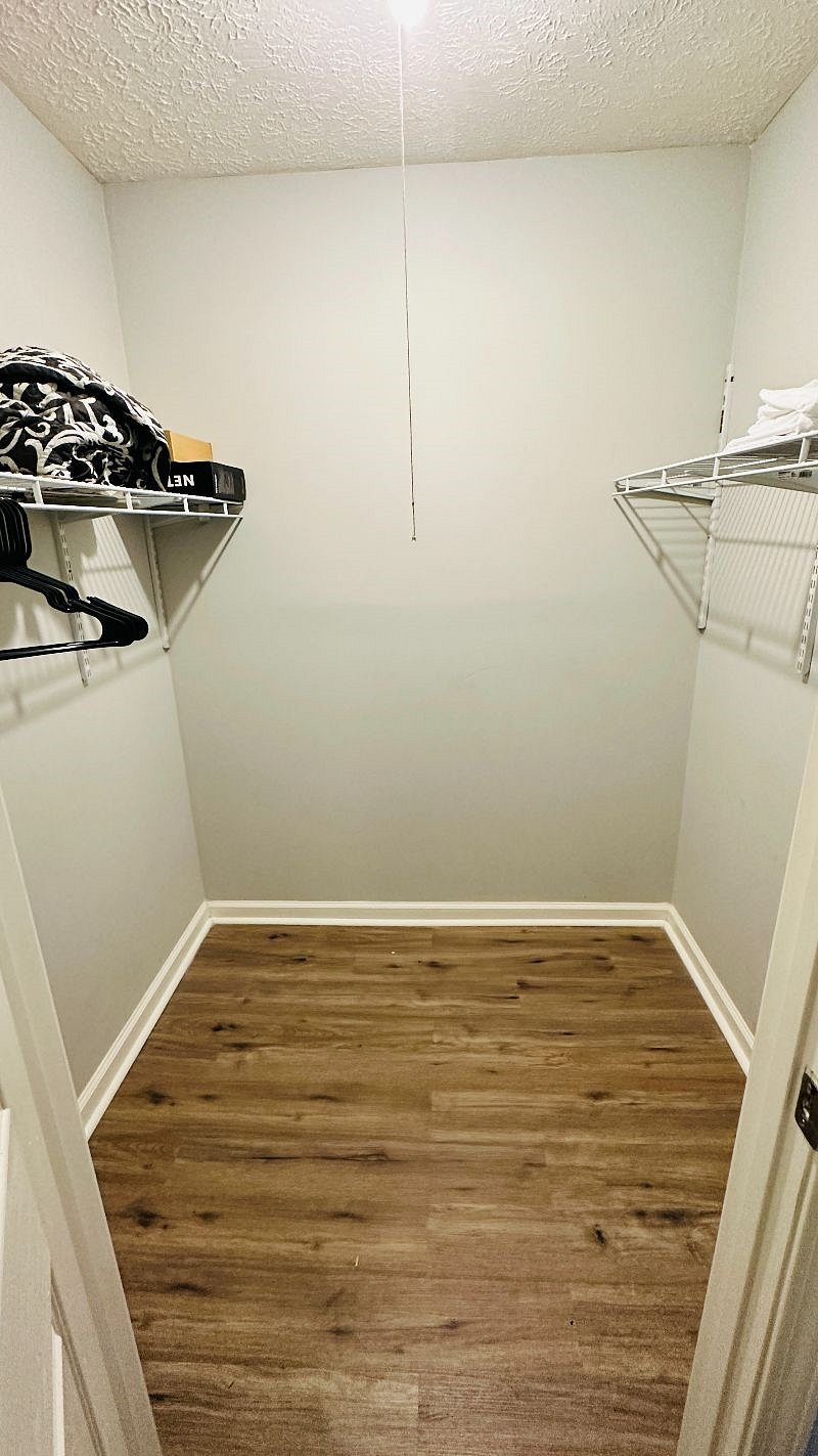 Very spacious closet