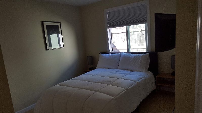 Furnished Finder property 428446_1 photo 6