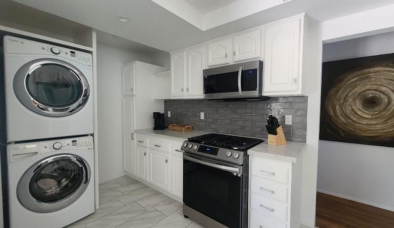 Furnished Finder property 428476_2 photo 8