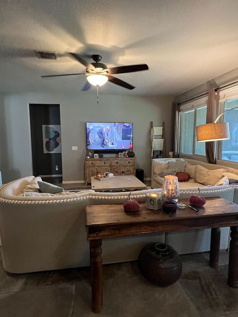 Furnished Finder property 428490_1 photo 3