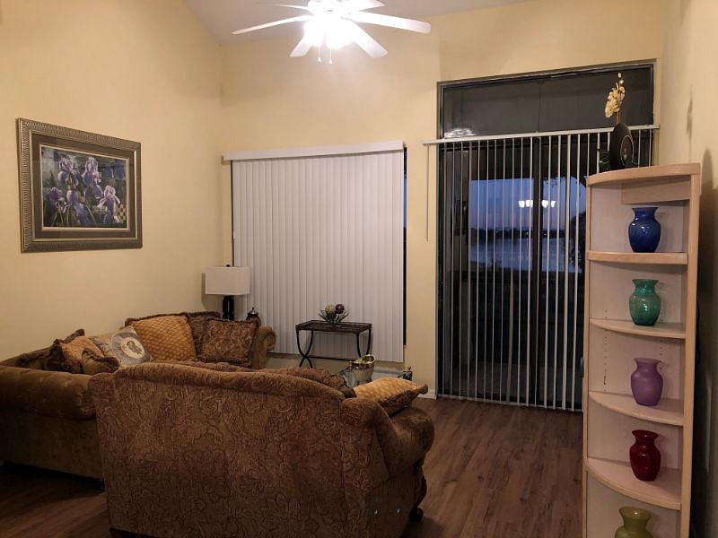 Furnished Finder property 428496_1 photo 3