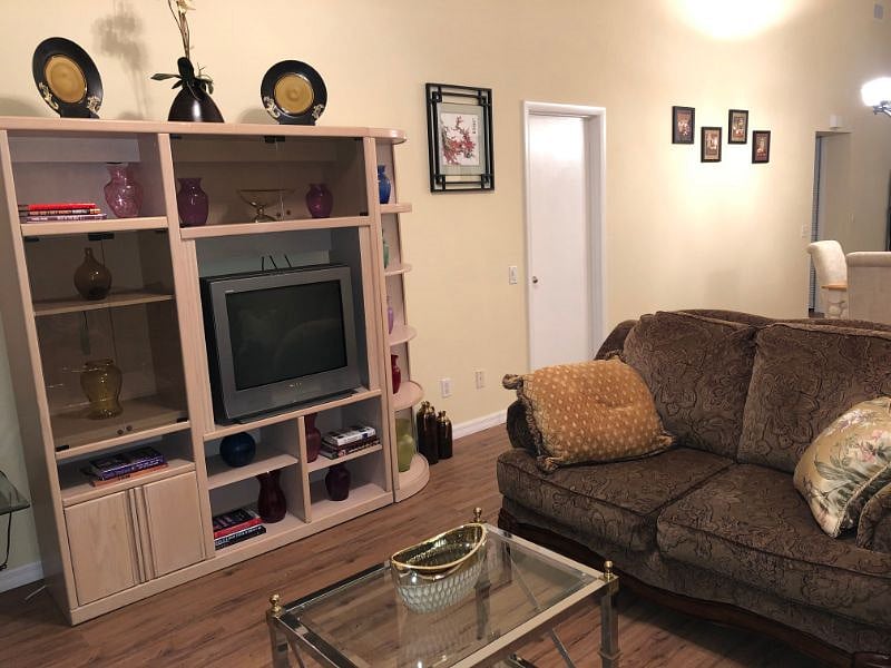 Furnished Finder property 428496_1 photo 4