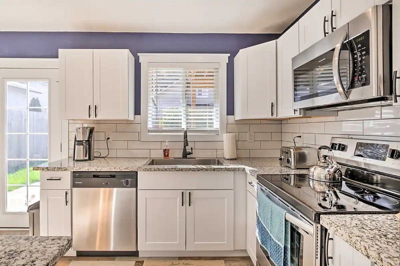 Furnished Finder property 428517_1 photo 8