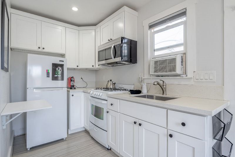 Furnished Finder property 428518_1 photo 5