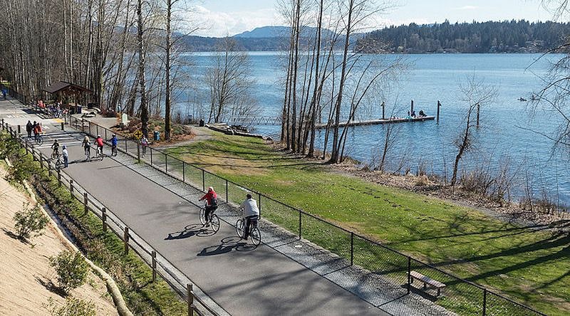 Steps to the Lake Sammamish Trail for biking, walking & jogging