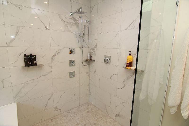 Furnished Finder property 428554_1 photo 10