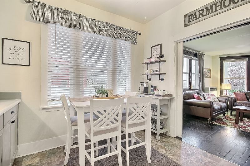 Furnished Finder property 428618_1 photo 7