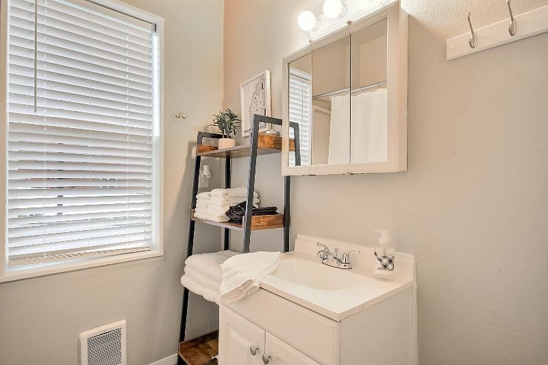 Furnished Finder property 428618_1 photo 19