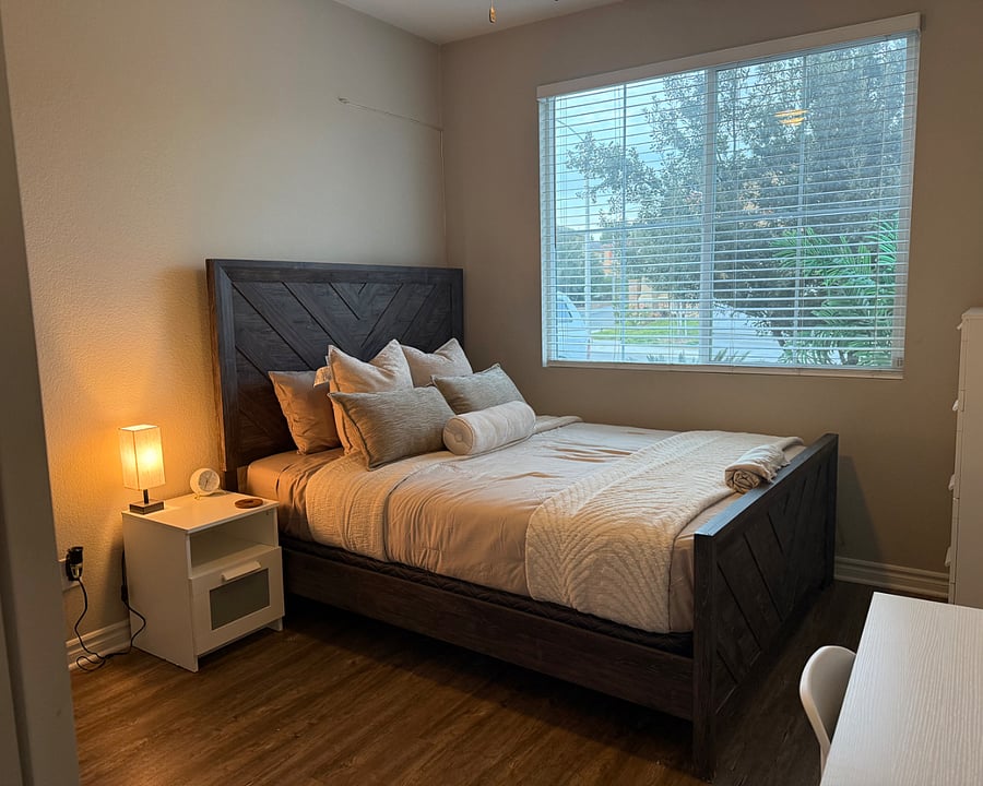 Furnished Finder property 428747_1 photo 3
