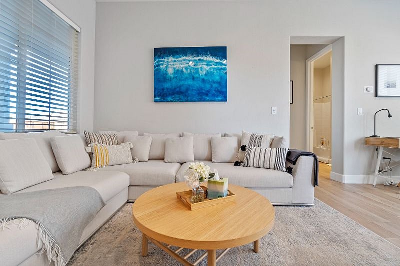 Furnished Finder property 428860_1 photo 4