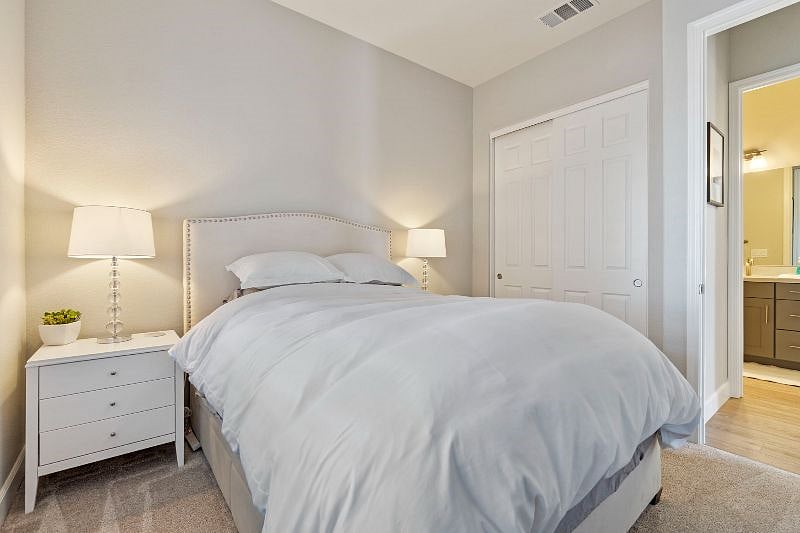 Furnished Finder property 428860_1 photo 13