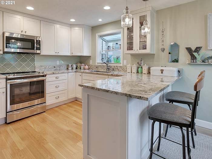 Furnished Finder property 428905_1 photo 6