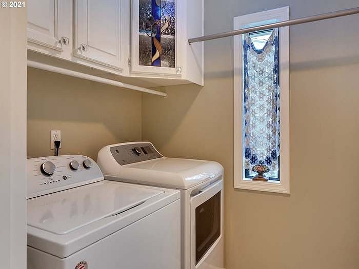 Furnished Finder property 428905_1 photo 7