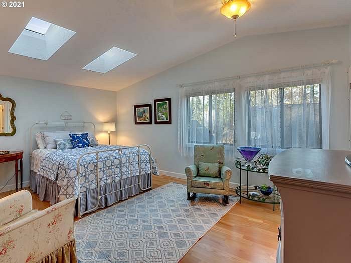 Furnished Finder property 428905_1 photo 9