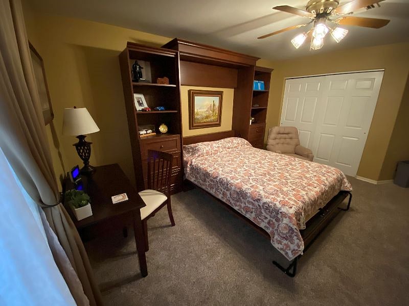 Queen size murphy bed