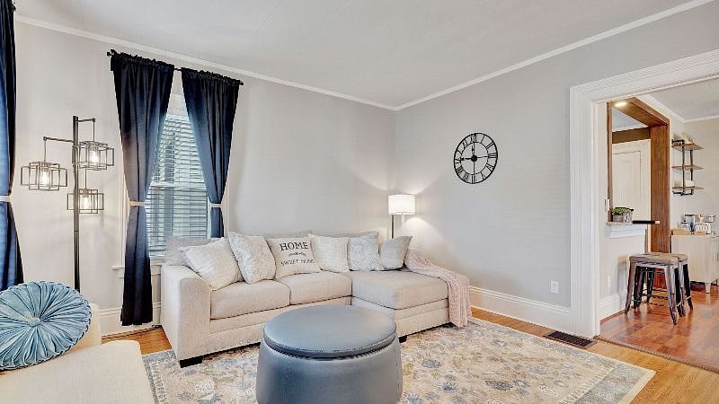 Furnished Finder property 428944_1 photo 6