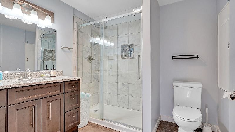 bathroom upstairs