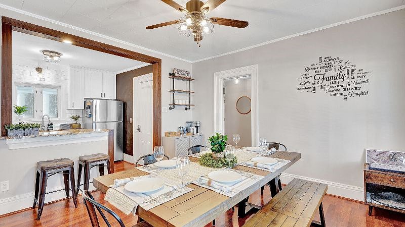 Dining room
