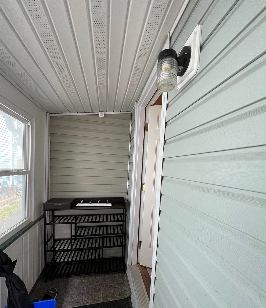 Side porch