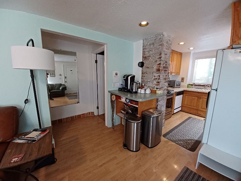 Furnished Finder property 428952_1 photo 8