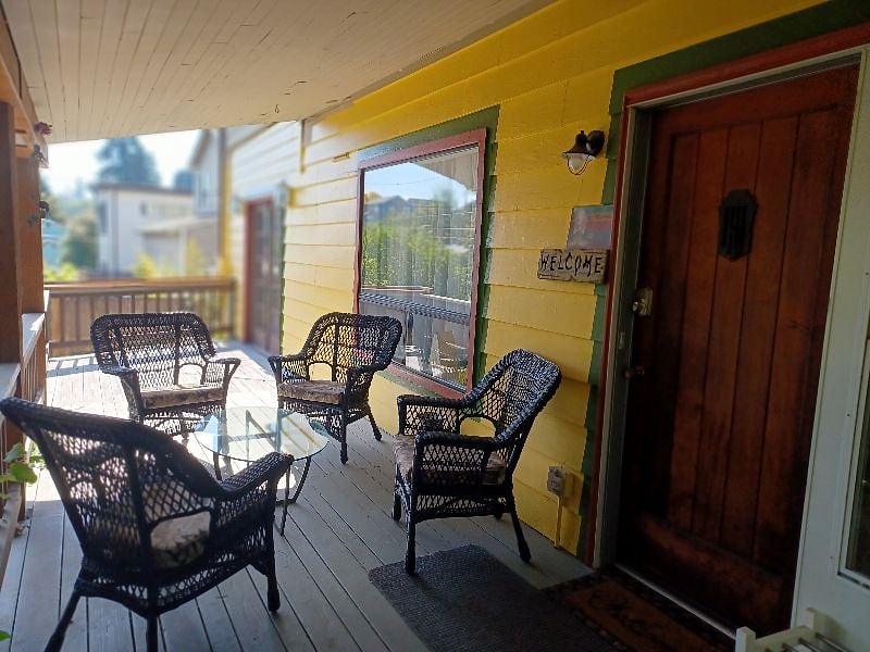 Furnished Finder property 428952_1 photo 3