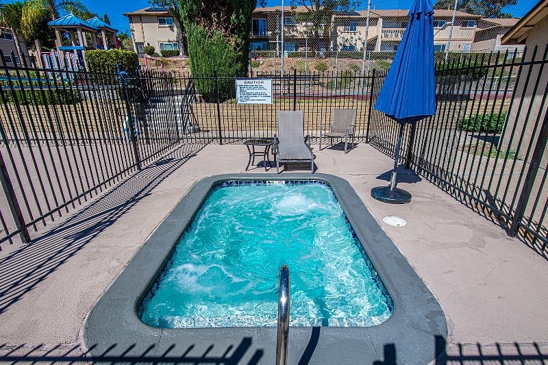 Furnished Finder property 428990_1 photo 24