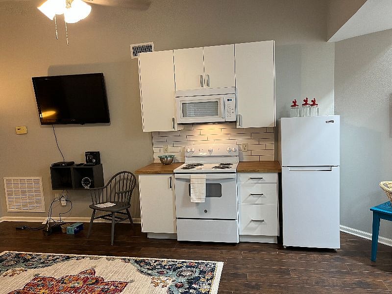 Furnished Finder property 429009_1 photo 4
