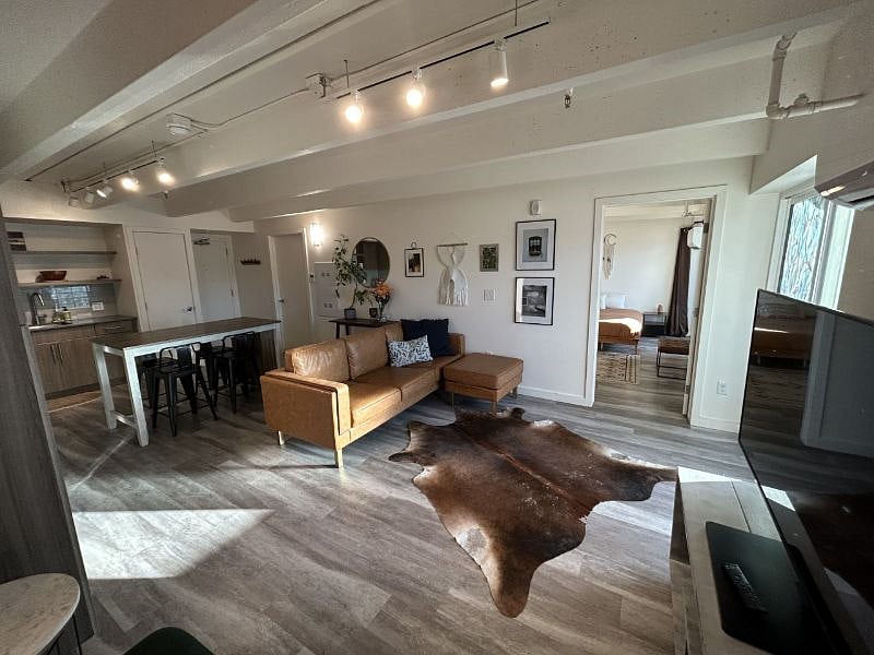 Furnished Finder property 429018_1 photo 17