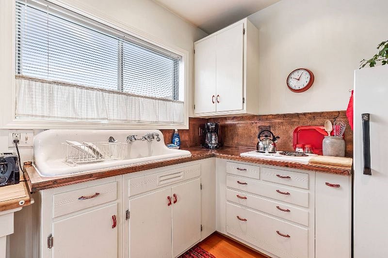 Furnished Finder property 429025_1 photo 4