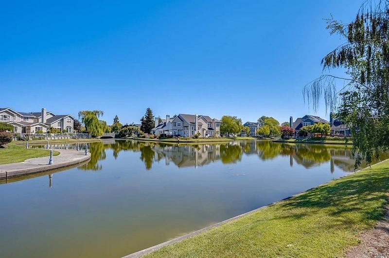 Furnished Finder property 429080_1 photo 12