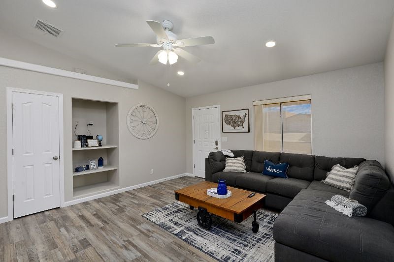 Furnished Finder property 429118_1 photo 8