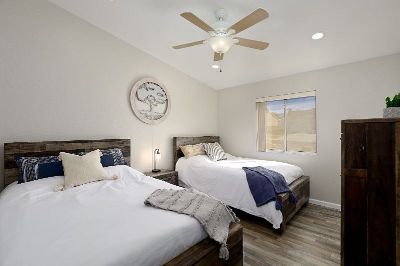 Furnished Finder property 429118_1 photo 17