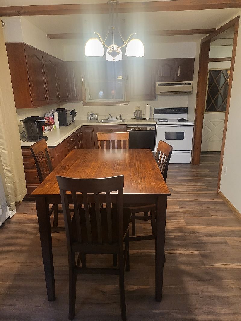 Dinning Room / Kitchen