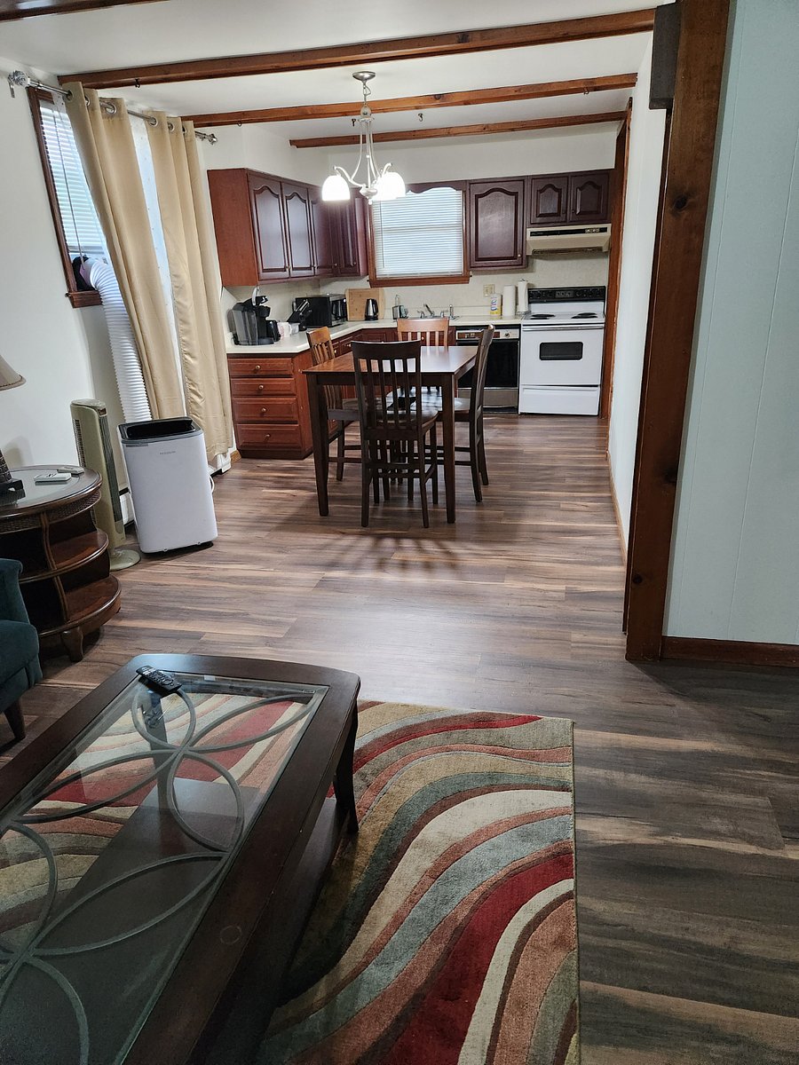Dinning Room / Kitchen