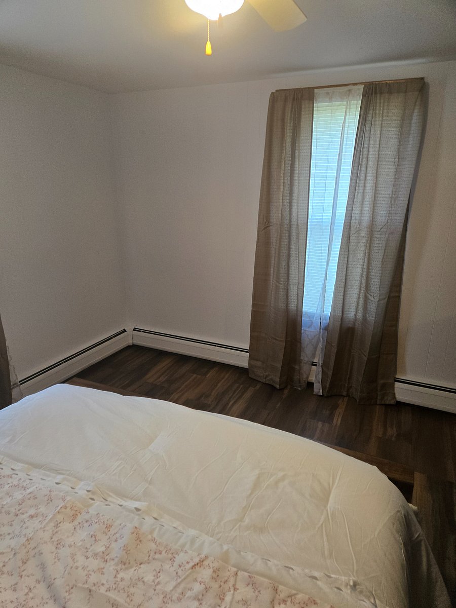 Modern and Relax 3 set Queen size Bedroom Extra Cozy