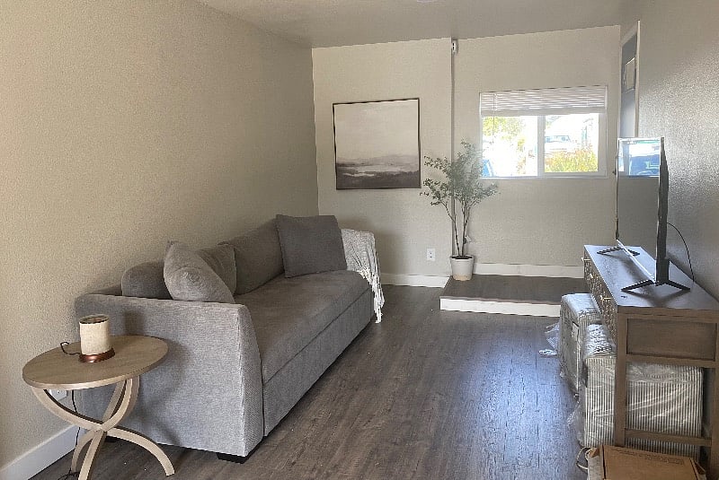 Furnished Finder property 429170_1 photo 3