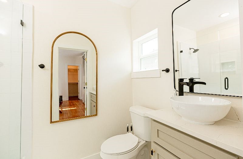 Furnished Finder property 429180_1 photo 6