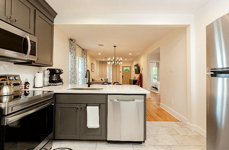 Furnished Finder property 429180_1 photo 12