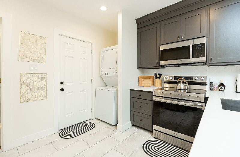 Furnished Finder property 429180_1 photo 18