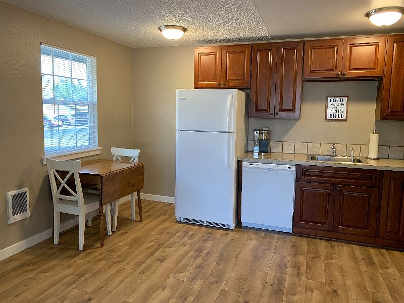 Furnished Finder property 429182_1 photo 5