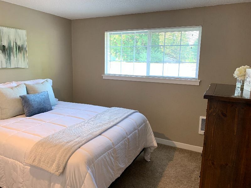 Furnished Finder property 429182_1 photo 9